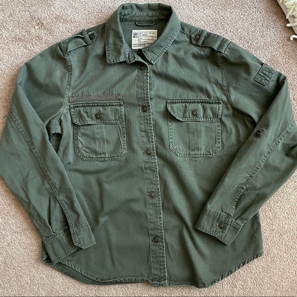 GARAGE | Women’s Overshirt - Picture 6 of 10